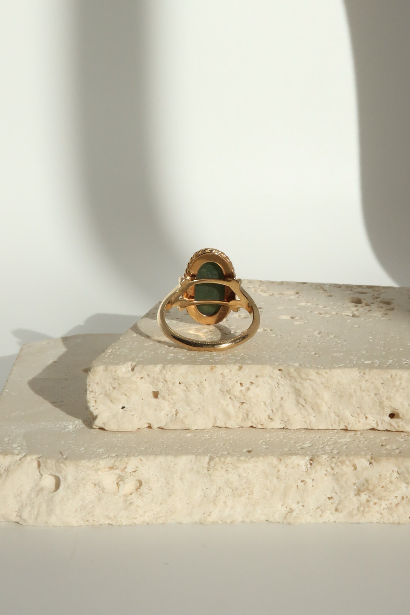 9ct Yellow Gold Nephrite Ring