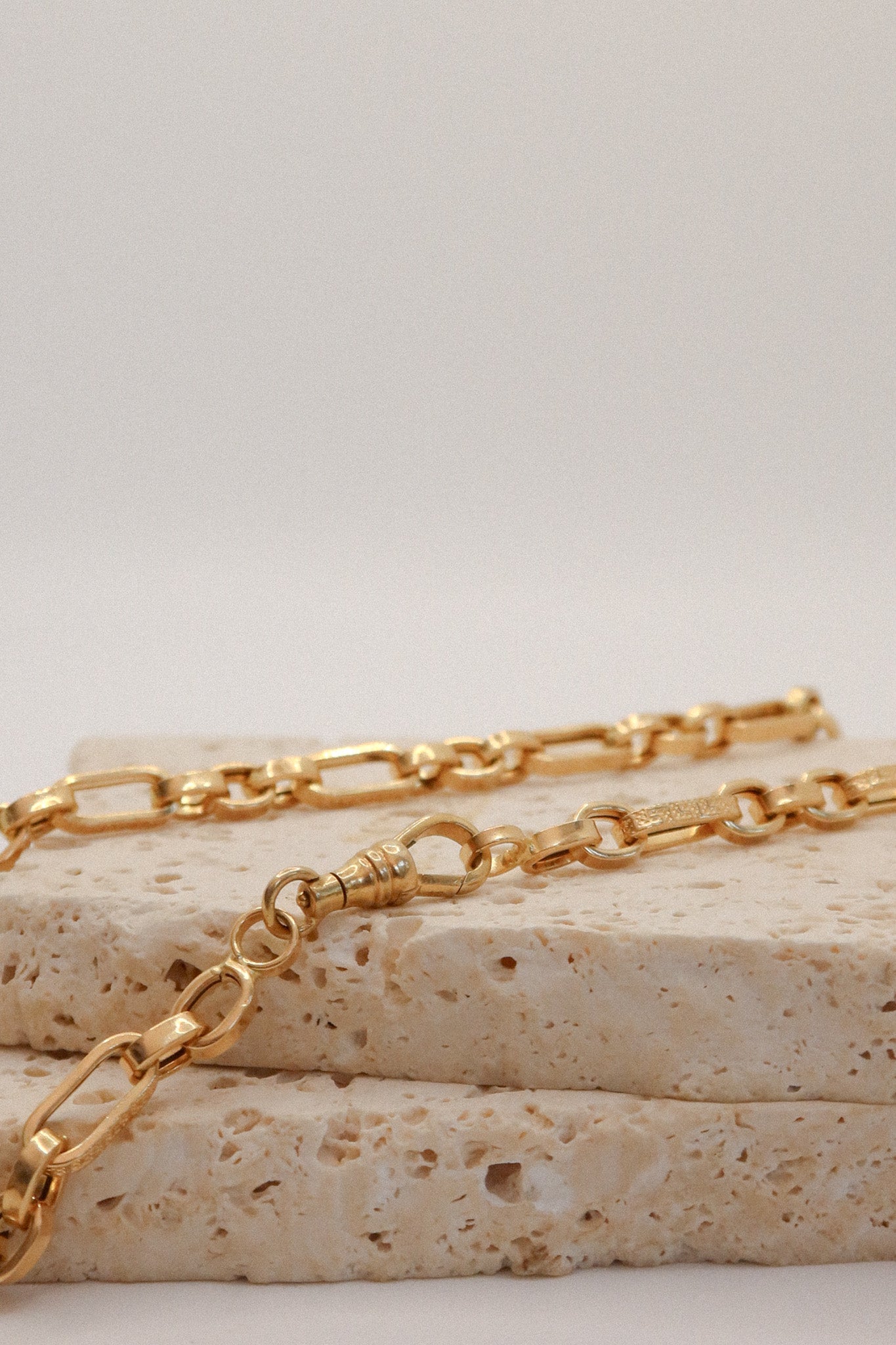 18ct Yellow Gold Textured Paperclip Chain with Dog Clasp