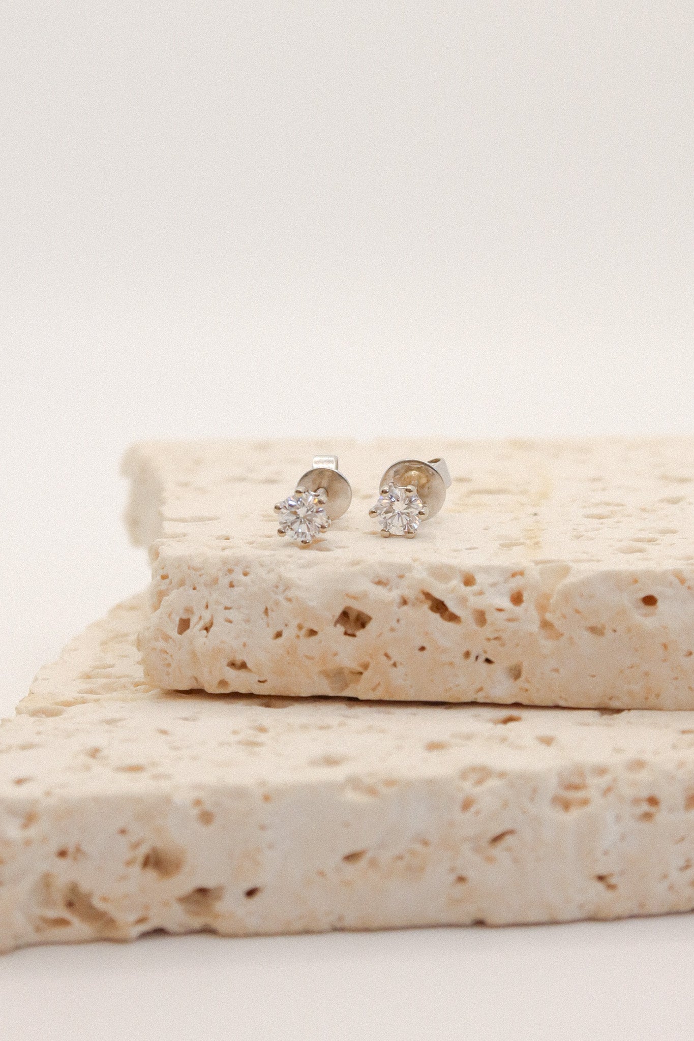 18ct White Gold Diamond Stud Earrings