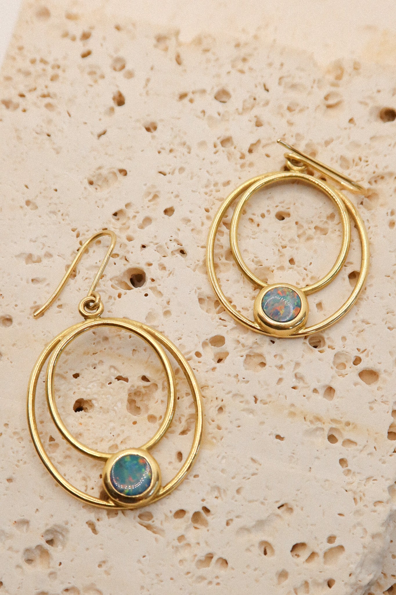 18ct Yellow Gold Opal Earrings