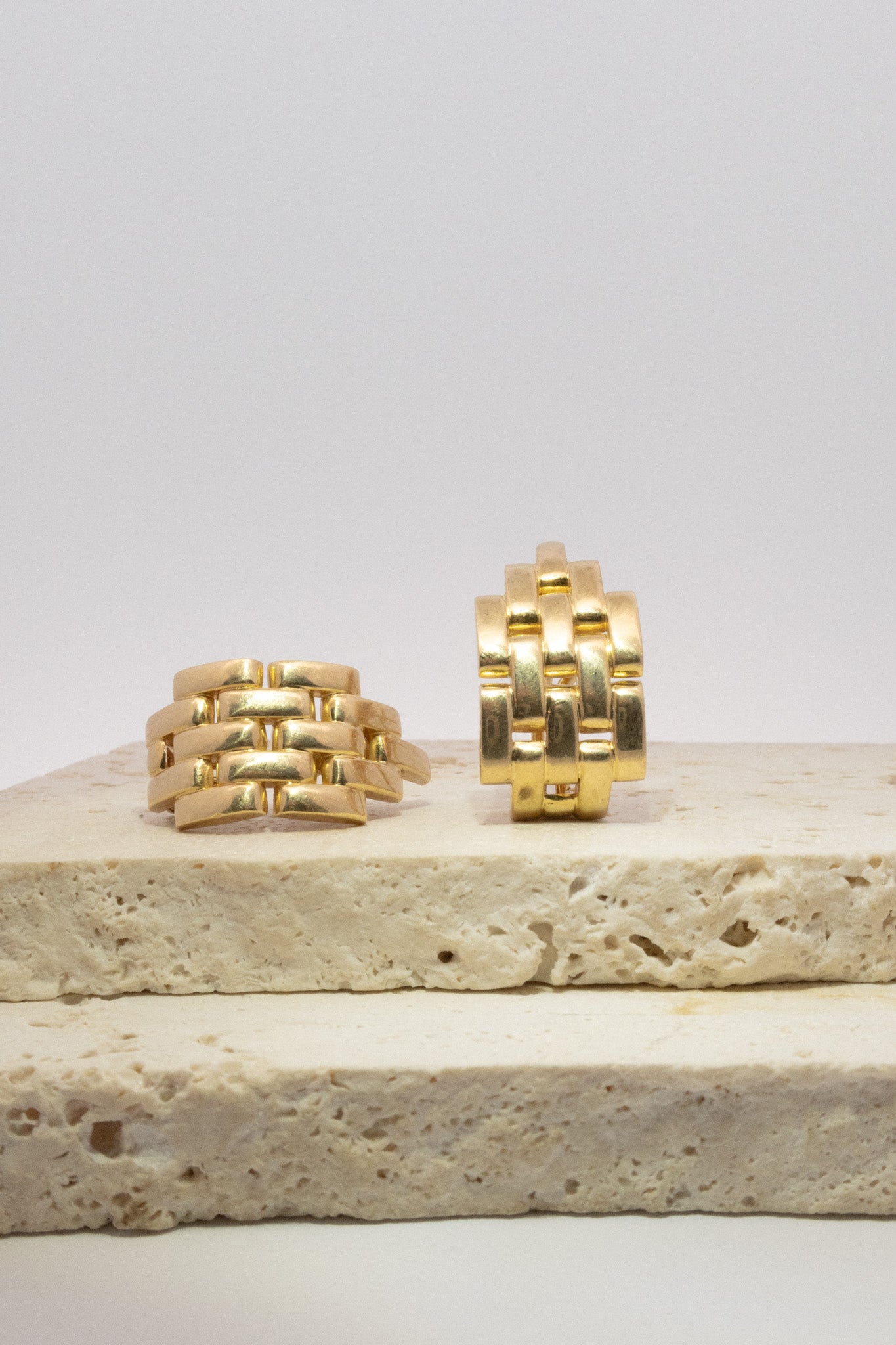 18ct Yellow Gold Panthere-esque Link Earrings