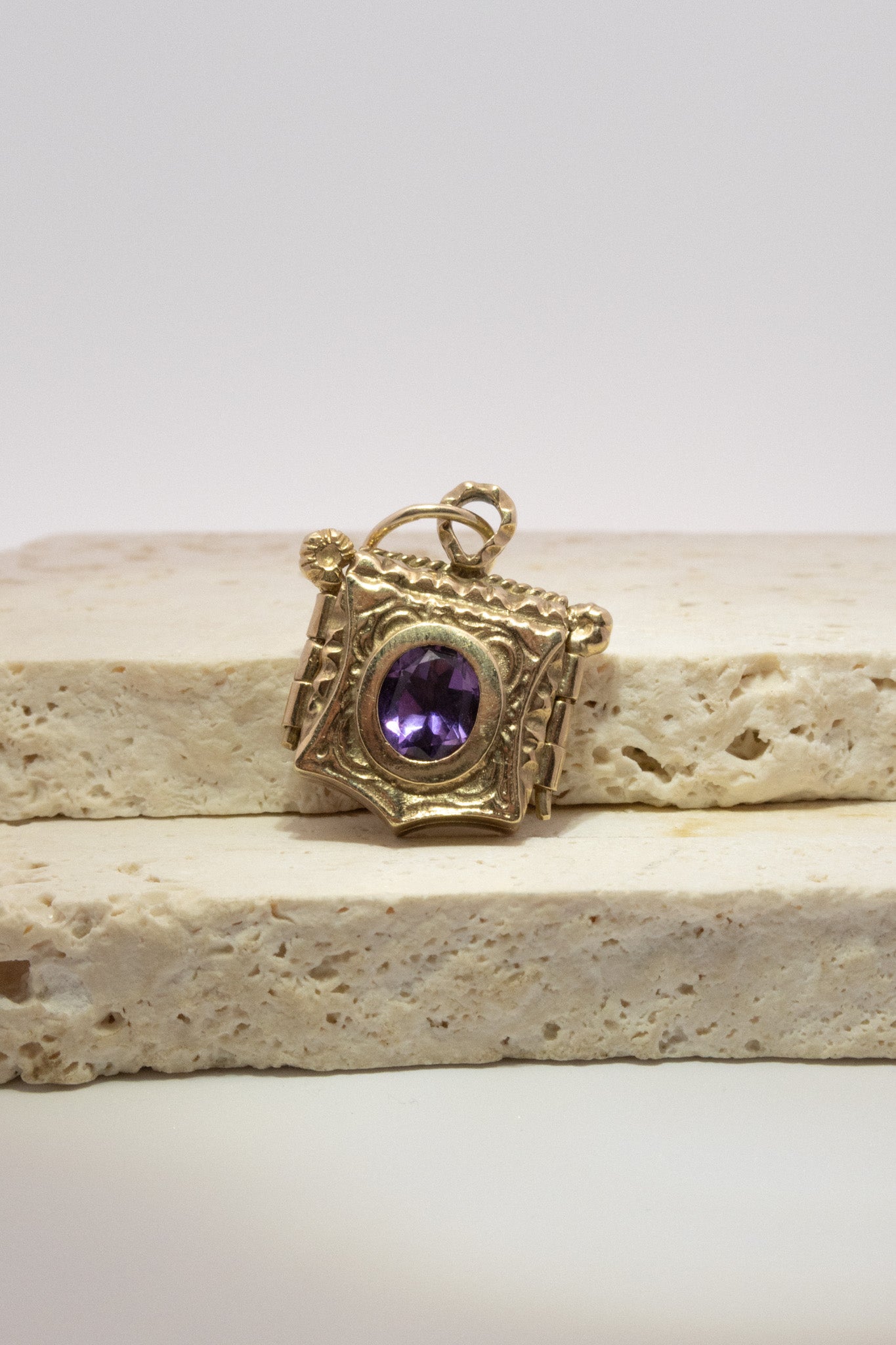 9ct Yellow Gold Ornate Amethyst Locket