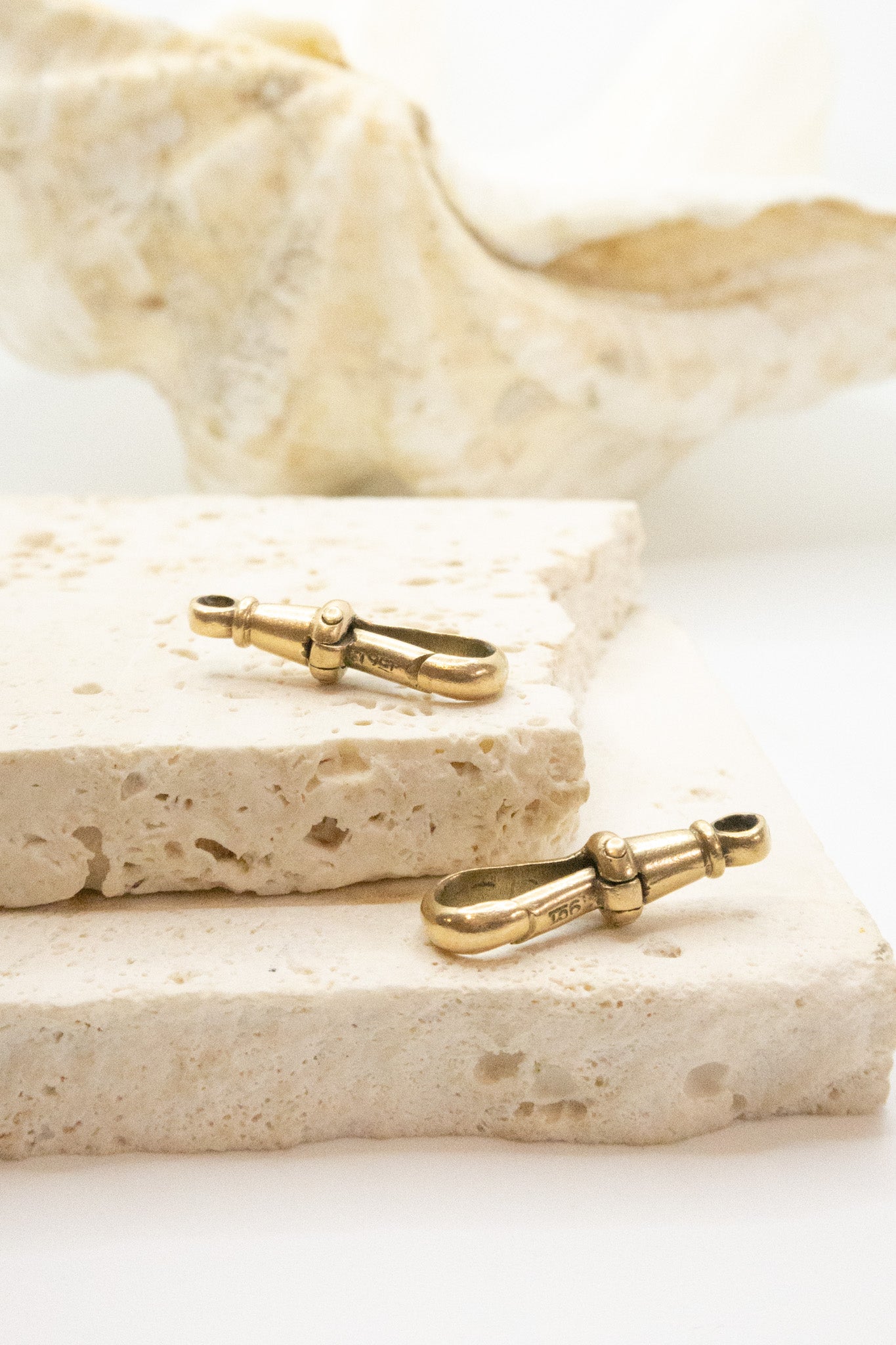 9ct Yellow Gold Large Dog Clasps (no jump ring)