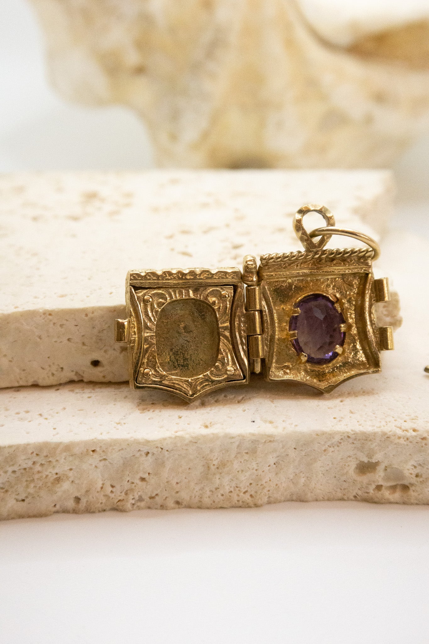 9ct Yellow Gold Ornate Amethyst Locket