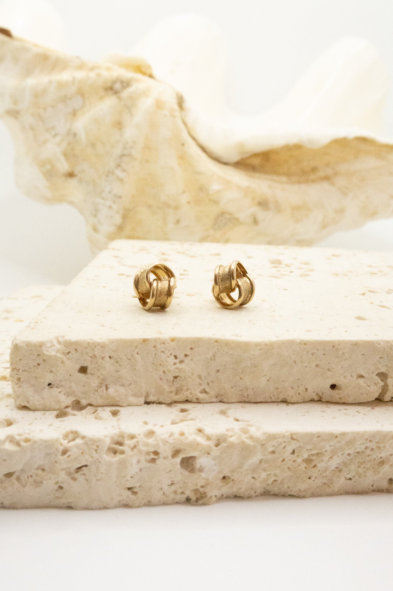 9ct Yellow Gold Knot Earrings