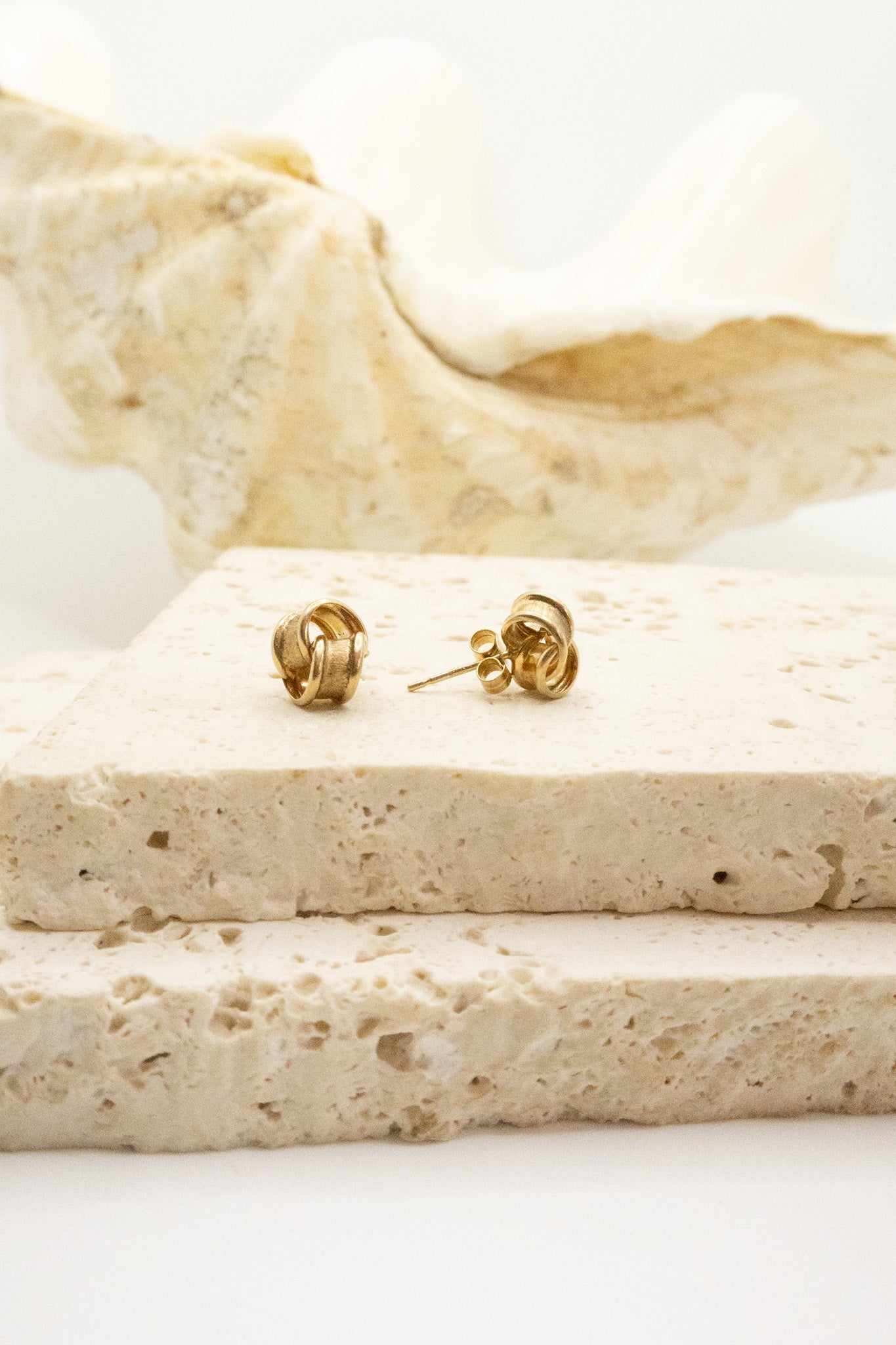 9ct Yellow Gold Knot Earrings