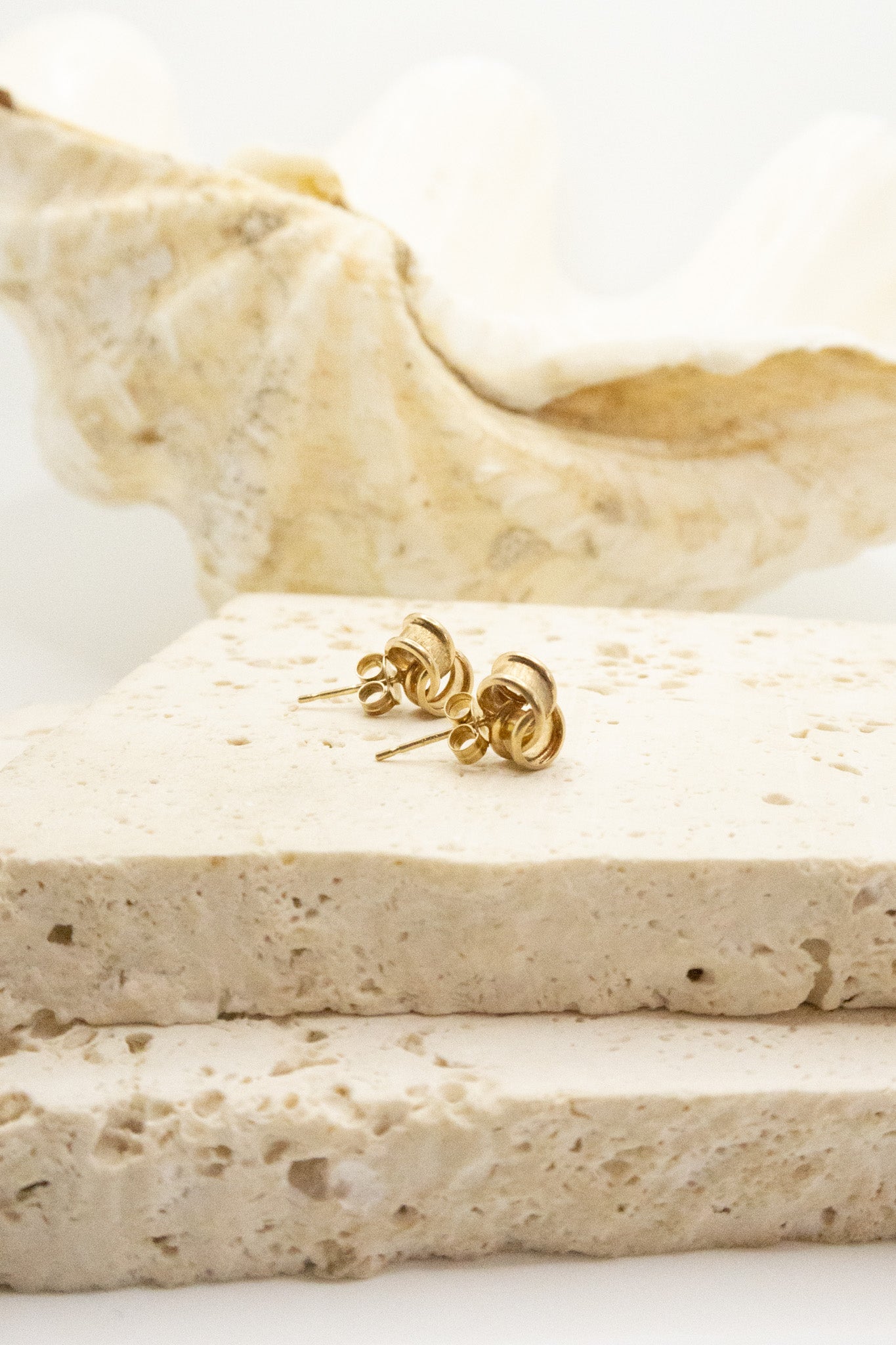 9ct Yellow Gold Knot Earrings