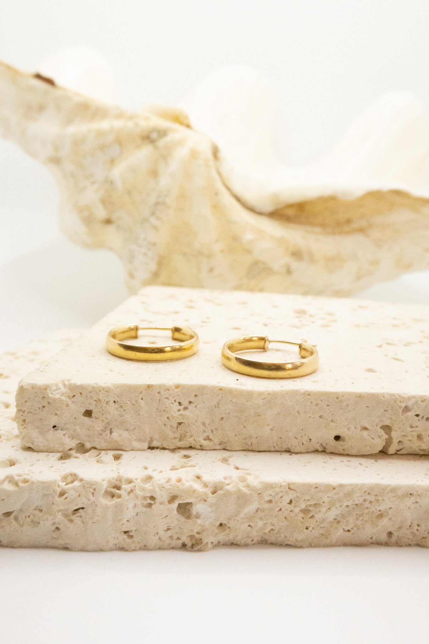 9ct Yellow Gold Medium Hoops