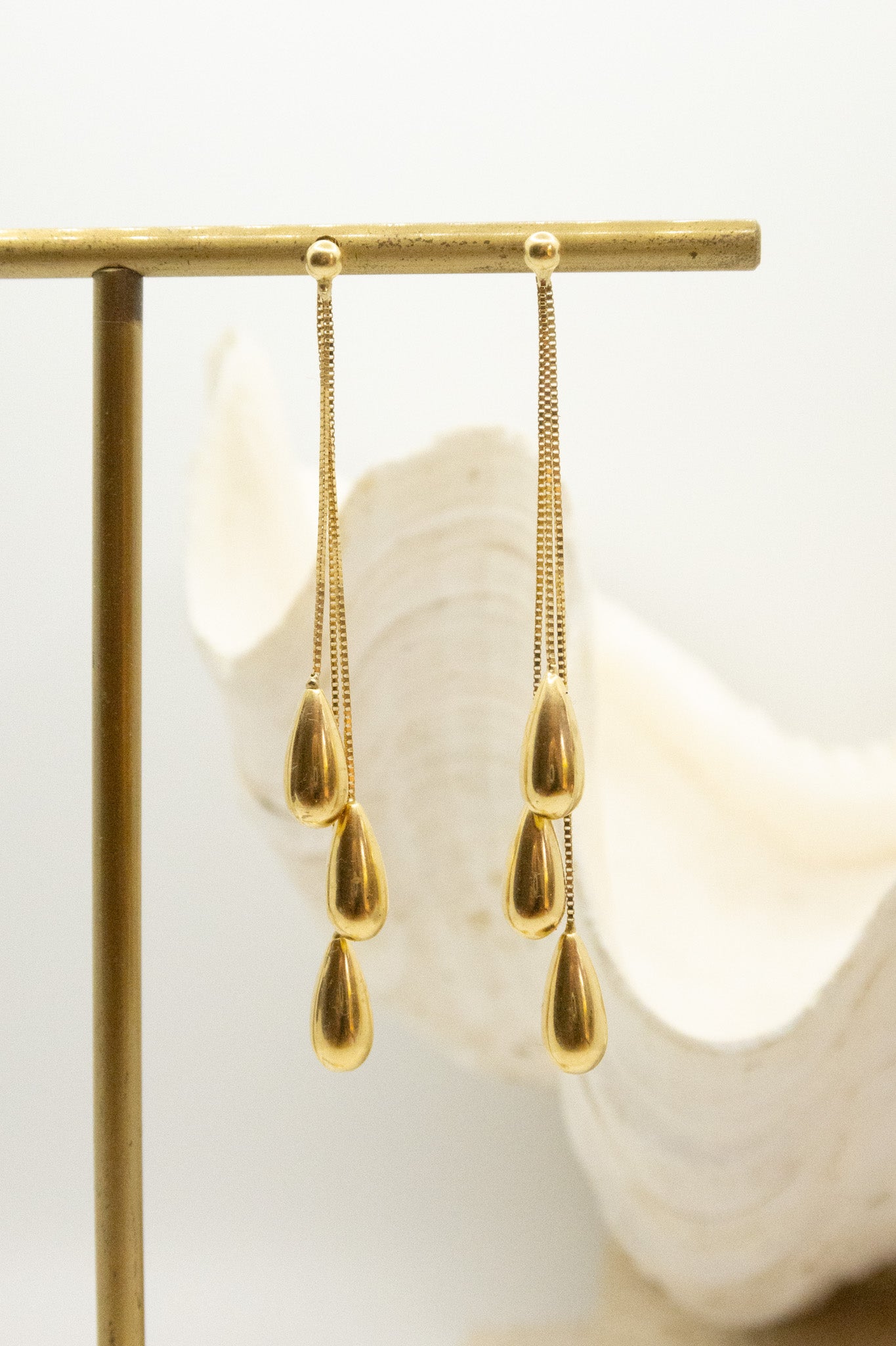 18ct Yellow Gold Triple Droplet Earrings