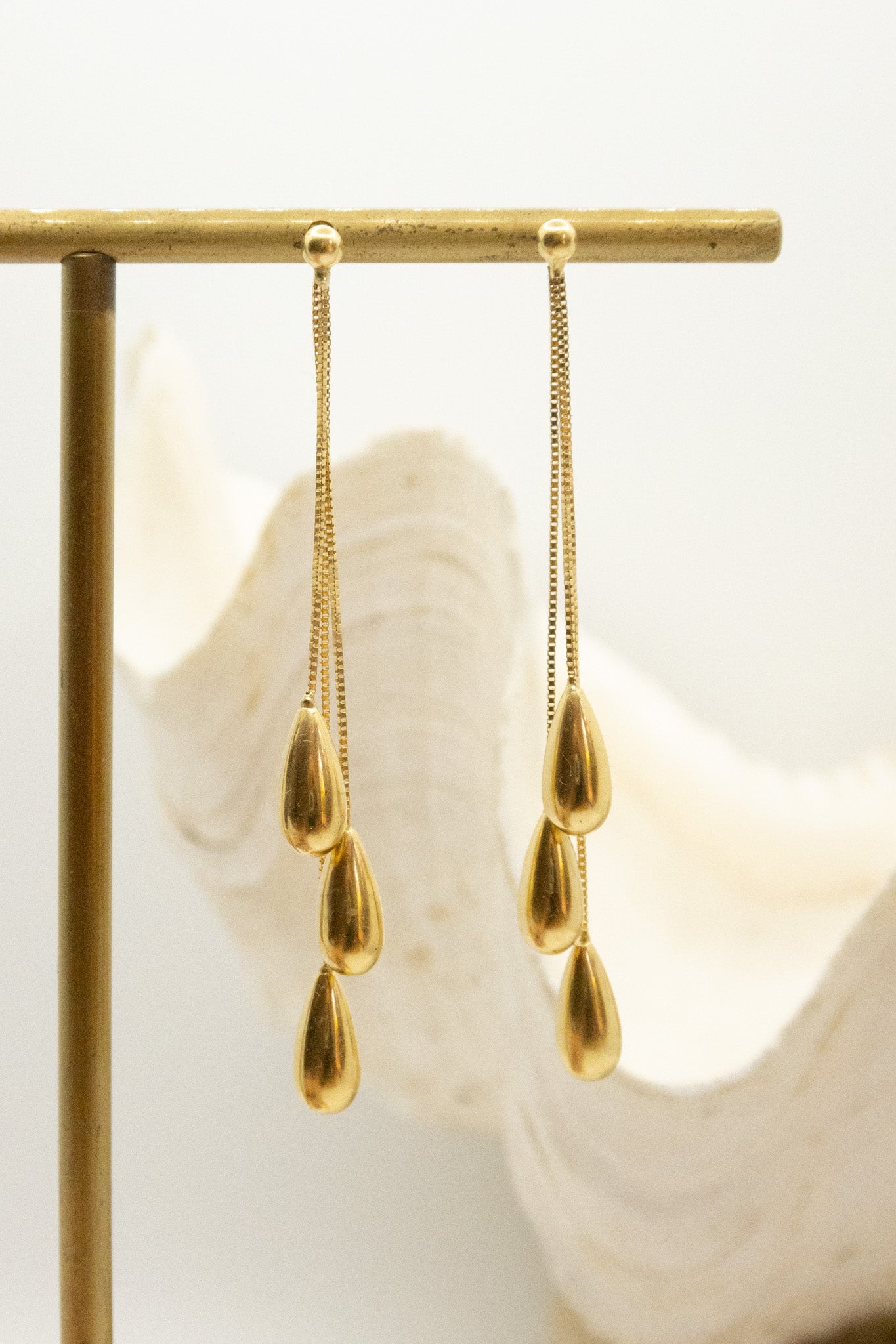 18ct Yellow Gold Triple Droplet Earrings